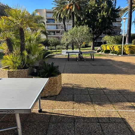 アパート 2 Pieces Centre Juan Moderne Avec Piscine Tennis