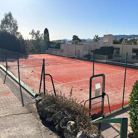 2 Pieces Centre Juan Moderne Avec Piscine Tennis アパート アンティーブ